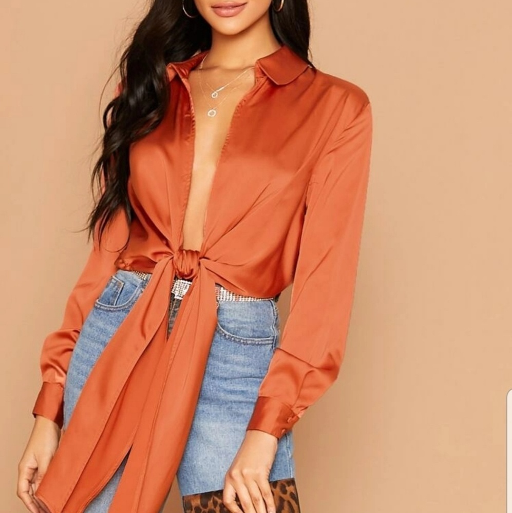 🧡ORANGE SHEIN SATIN TOP🧡